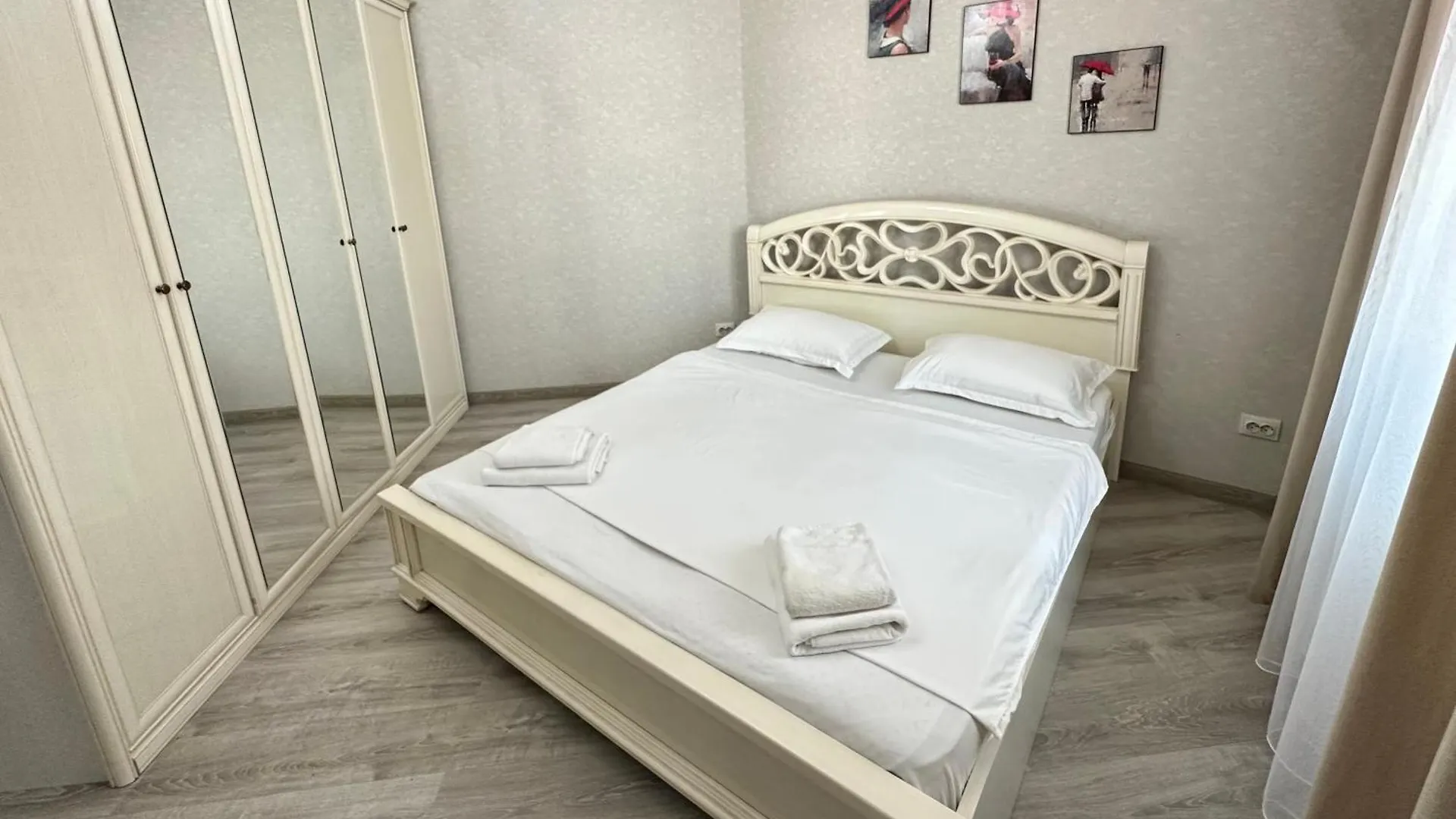 Apartman 2-Х Комнатная Квартира В Центре Города С Шикарным Видом С 16 Этажа Almati
