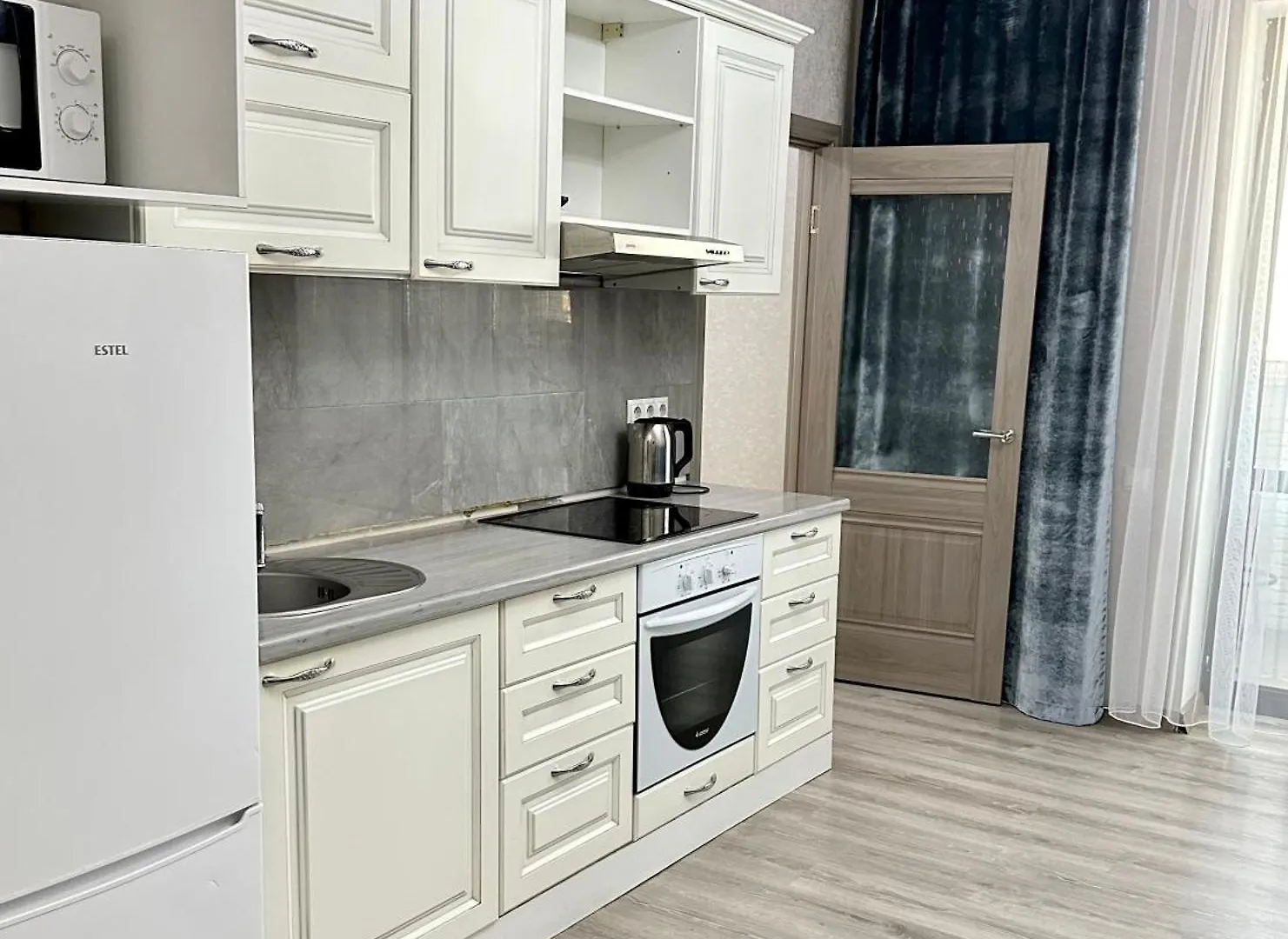 2-Х Комнатная Квартира В Центре Города С Шикарным Видом С 16 Этажа Almati Apartman